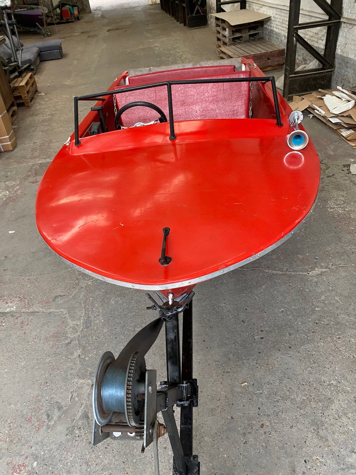 Leuk bootje met kiptrailer, Ophalen, Gebruikt, Benzine