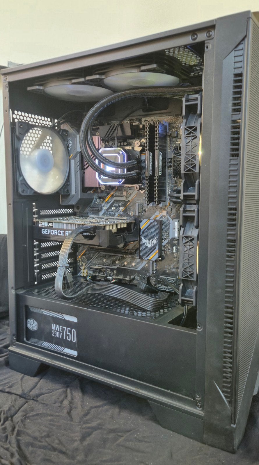 Pc gamer rtx 4060 10700f 16go ddr4, Enlèvement, Gaming