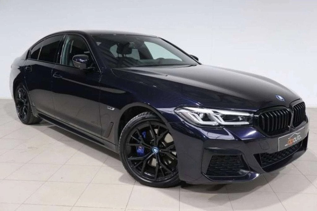 BMW 5 Serie 530 530eAS PHEV M-PACK (automatique), Autos, Entreprise, Noir, Automatique, 184 ch