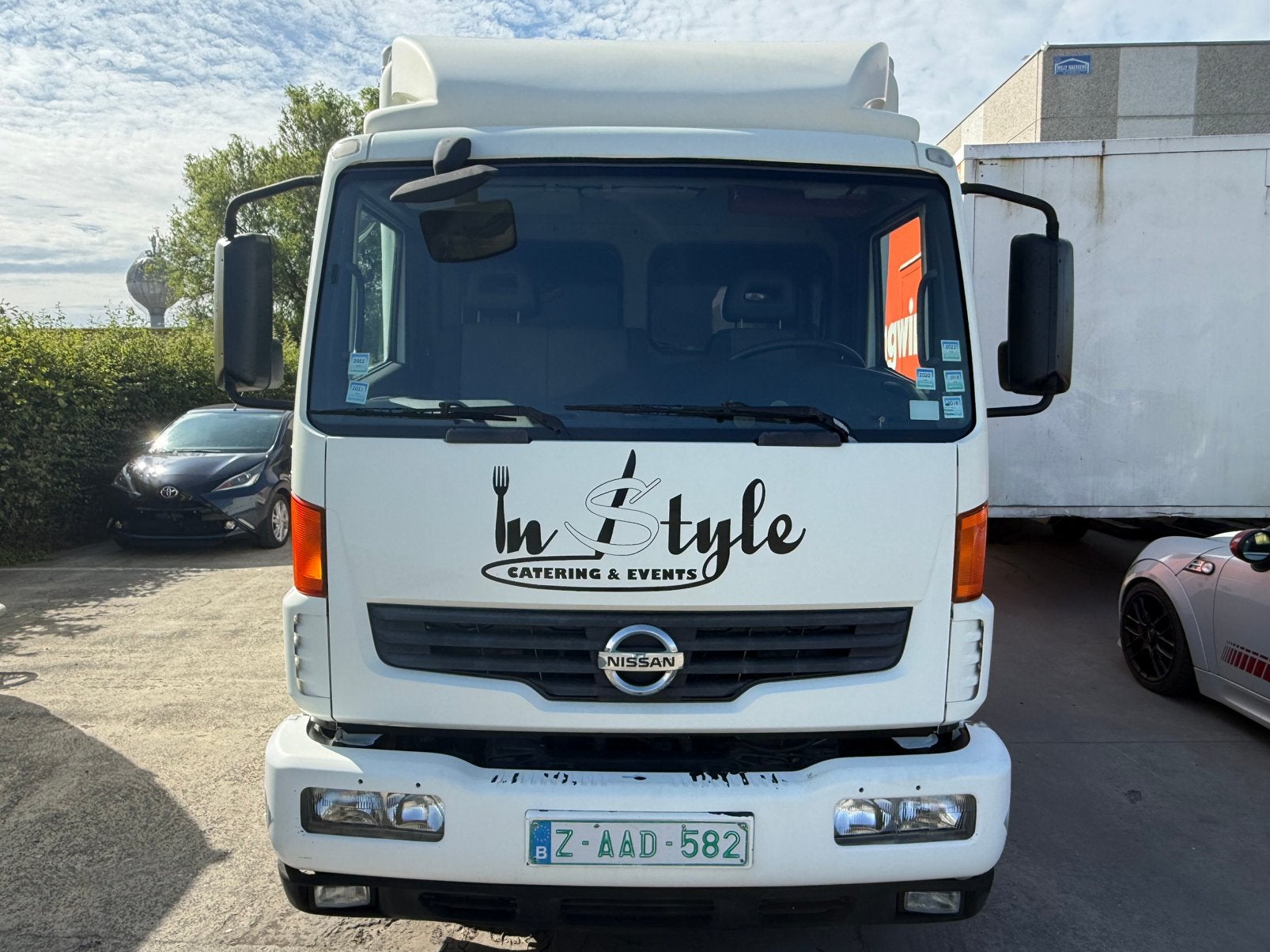 Nissan Atleon camion 8t avec 77000 km! Euro5 déménagement!, Autos, Camions, Entreprise, Achat, Euro 5