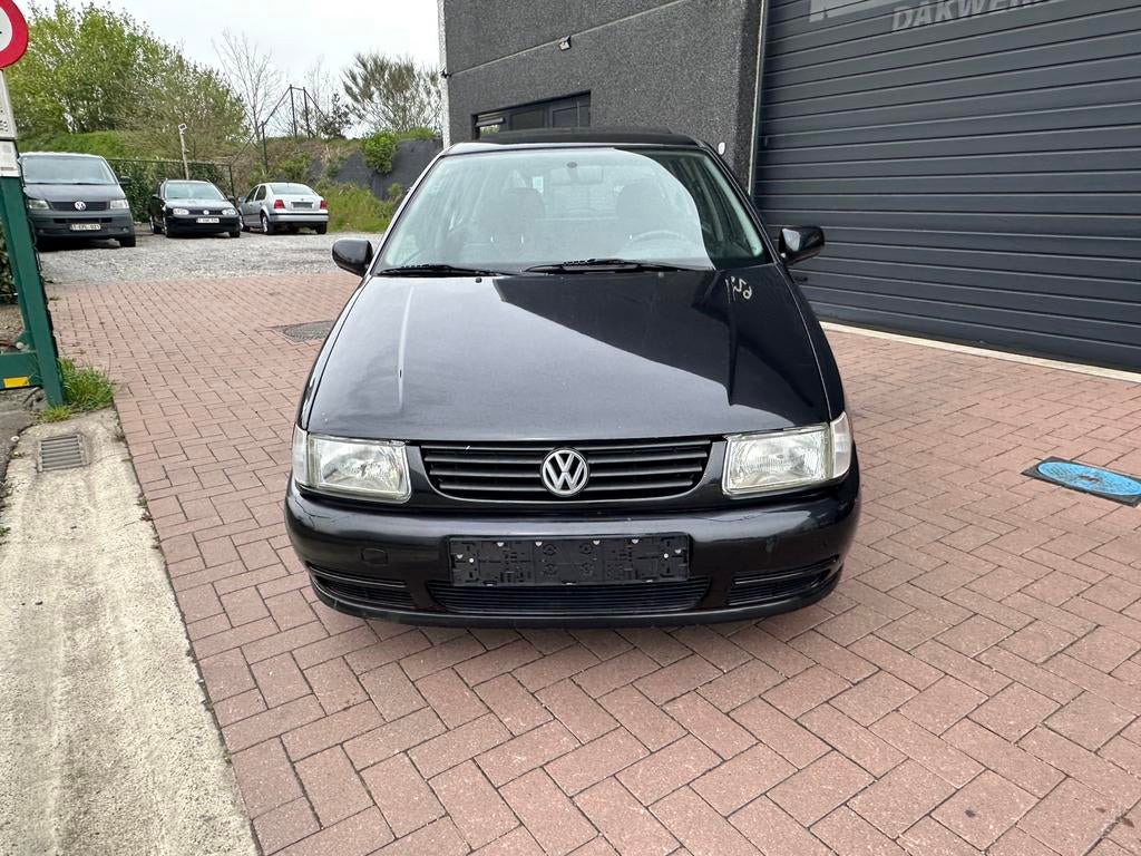 VERKOCHT !!! VW Polo 1.4 benzine AUTOMAAT, Auto's, Automaat, USB, Stof, 4 cilinders
