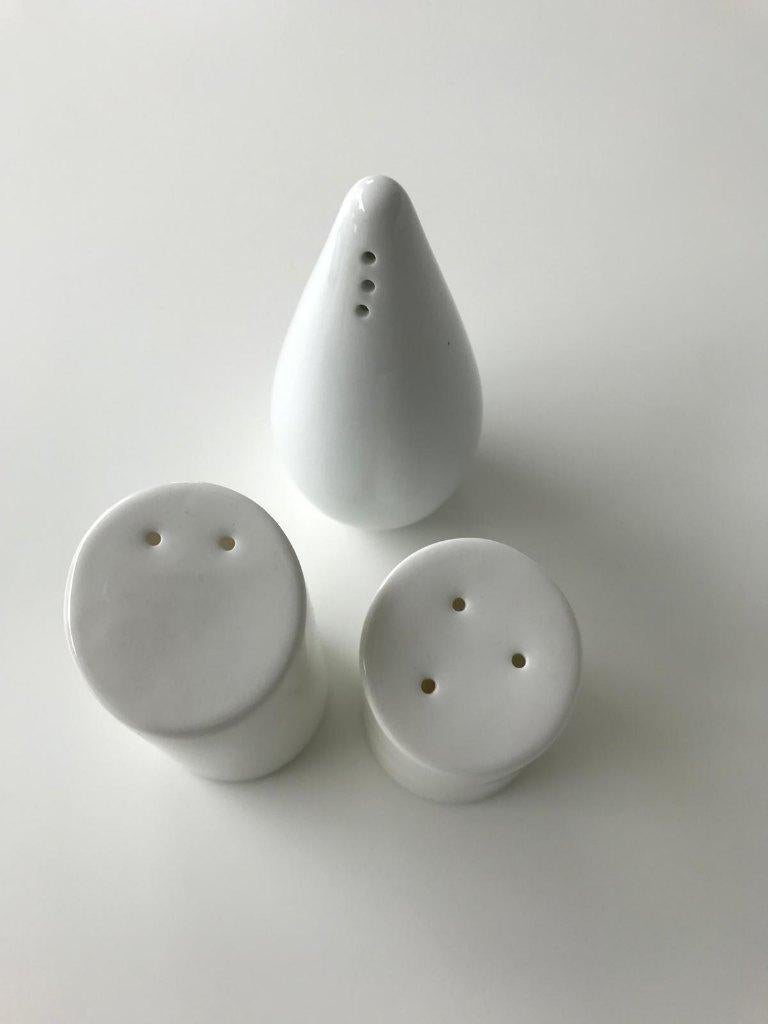 Poivrière et salière, 3 pièces, neuve !, Enlèvement ou Envoi, Neuf, Uni, Autres types