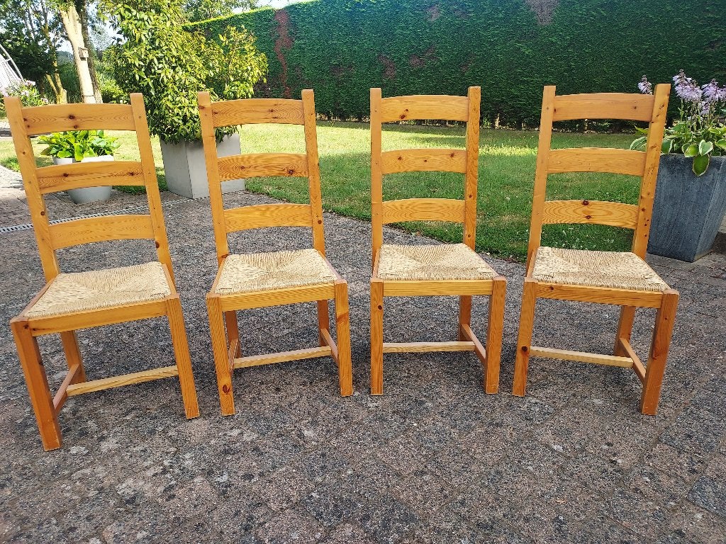 4 volhouten grenen stoelen met biezen zitting, Enlèvement ou Envoi, Autres couleurs, Landelijk, Utilisé