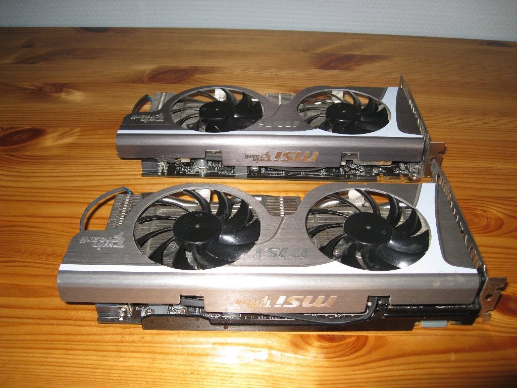 2x Nvidia GTX 560Ti 2Gb GDDR5, PCI Express 2, GDDR5, Enlèvement, Utilisé