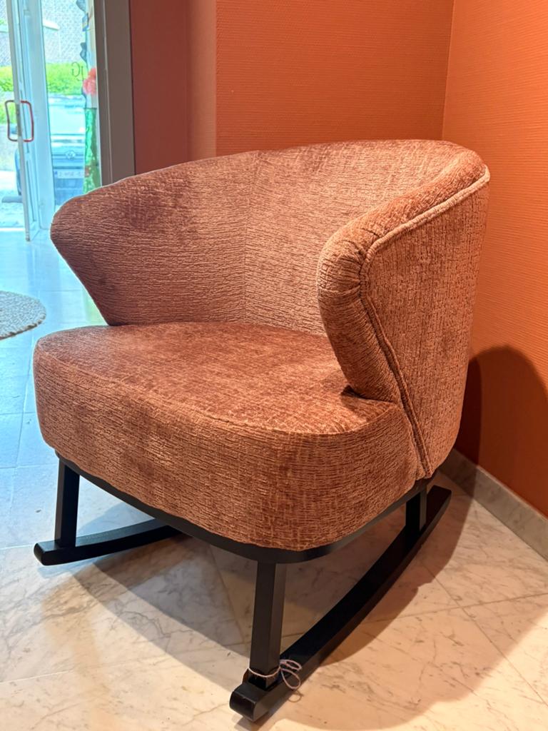 CHAISE À BASCULE — Chenille rose, Enlèvement, Comme neuf, Tissus