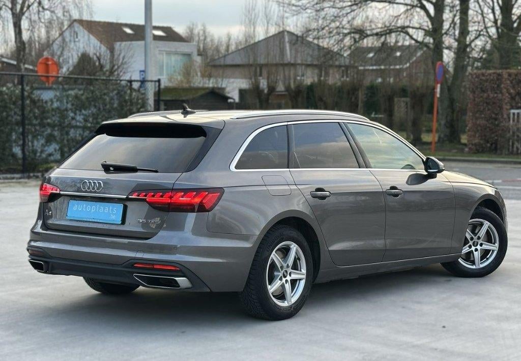 Audi A4 2022 35TFSI 68450km Hybride Matrix koplamp, Auto's, Audi, Automaat, 1984 cc, A4, Beige
