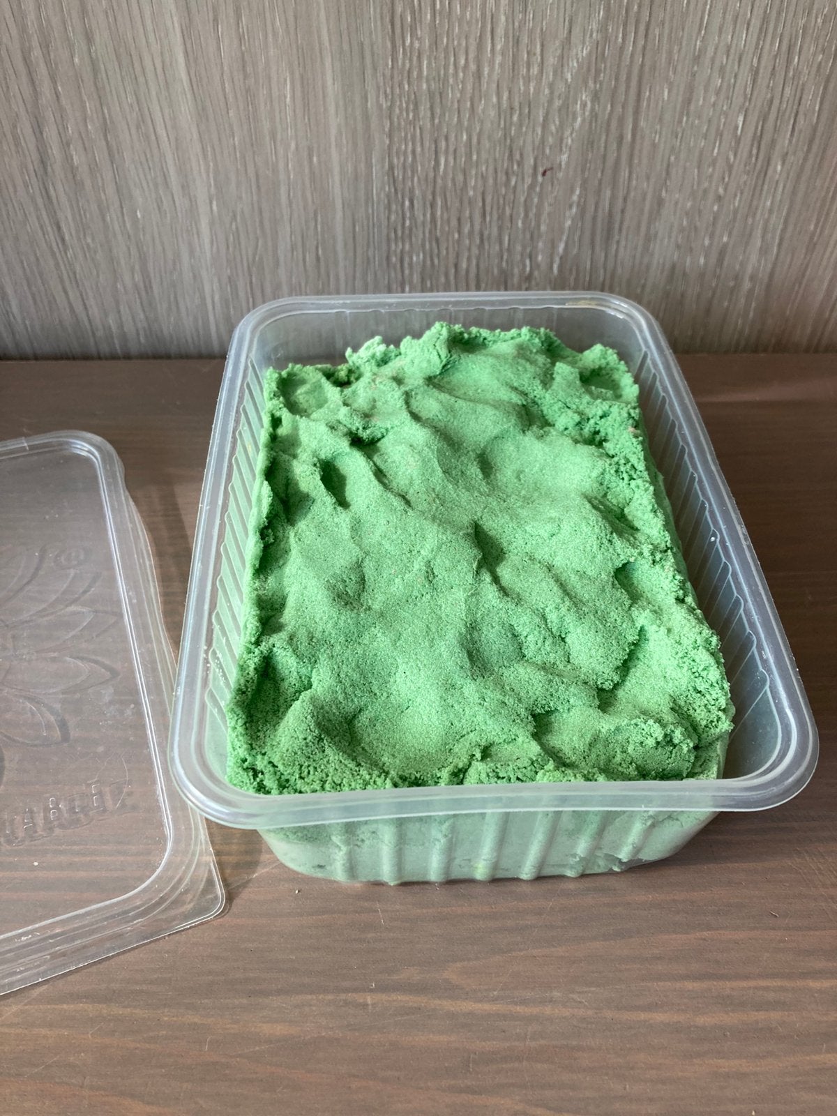 1,2 kg kinetisch zand - groen - propere staat, Kinderen en Baby's, Ophalen of Verzenden, Gebruikt, Knutselen