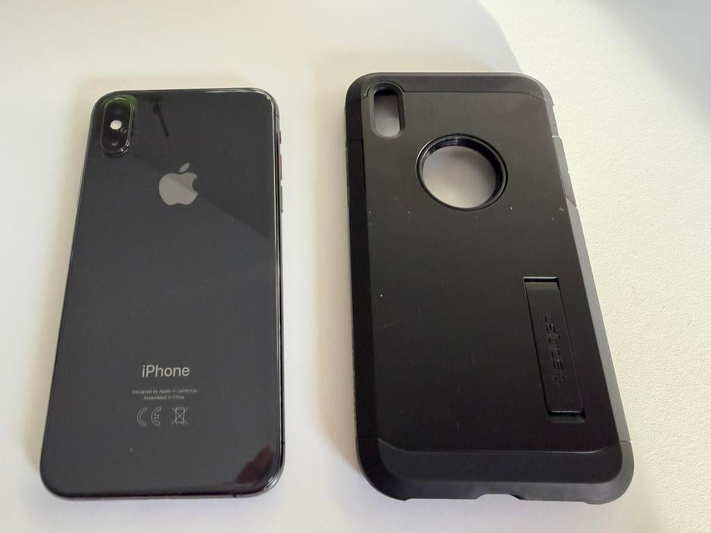 iPhone Xs 64GB met Spigen hoesje, Telecommunicatie, Mobiele telefoons | Apple iPhone, Gebruikt, 64 GB, Zonder abonnement, Zonder simlock