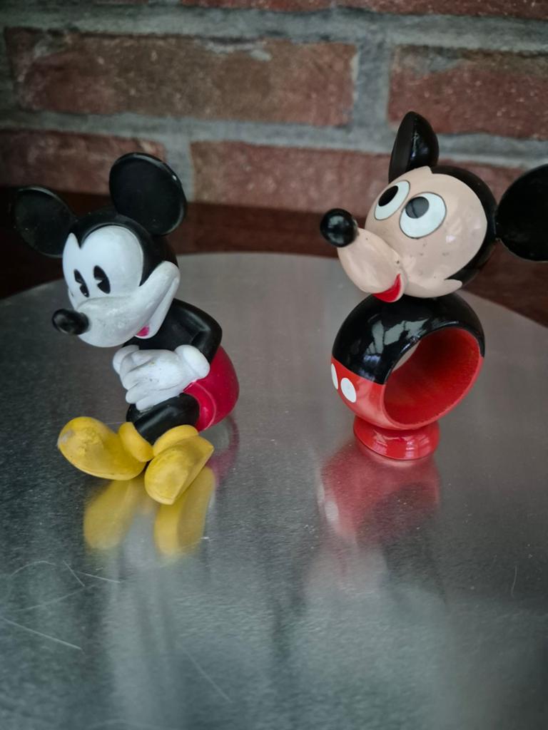 Mickey, un bouchon à bouteille et un porte serviette, Enlèvement ou Envoi