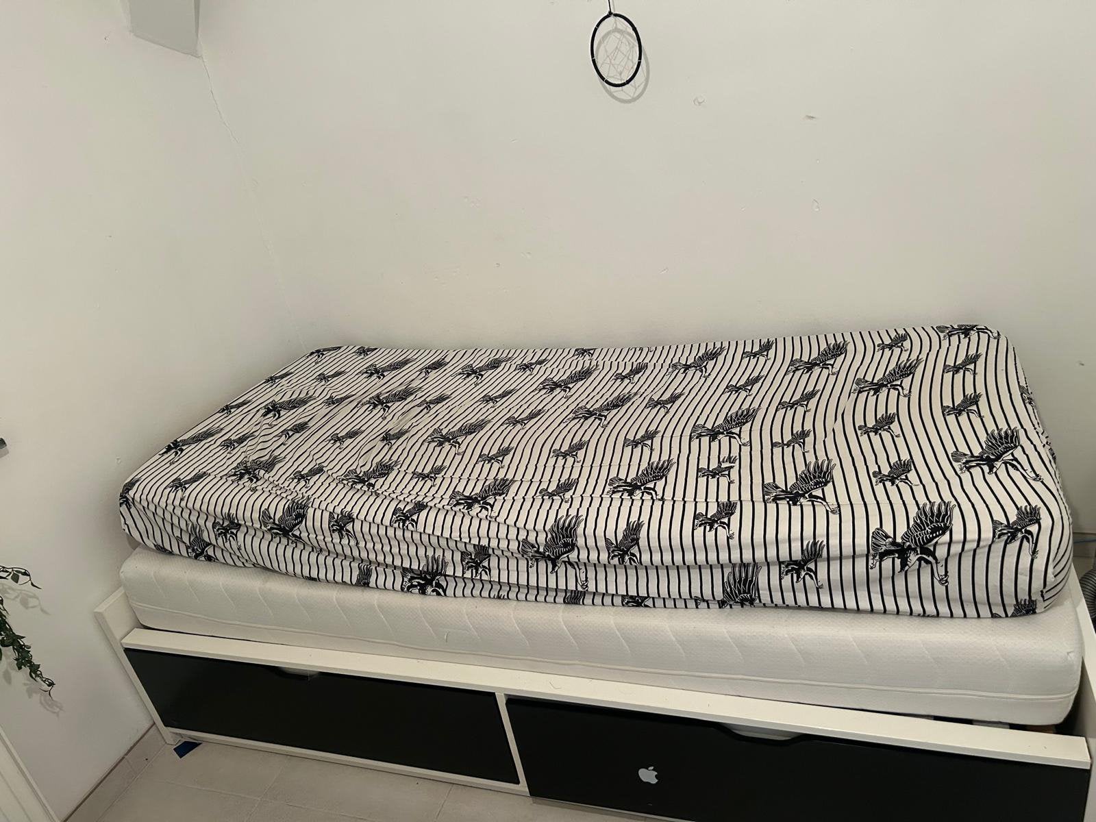 1 persoons bed met 2 kastjes, 90 cm, Enlèvement, 200 cm, Une personne