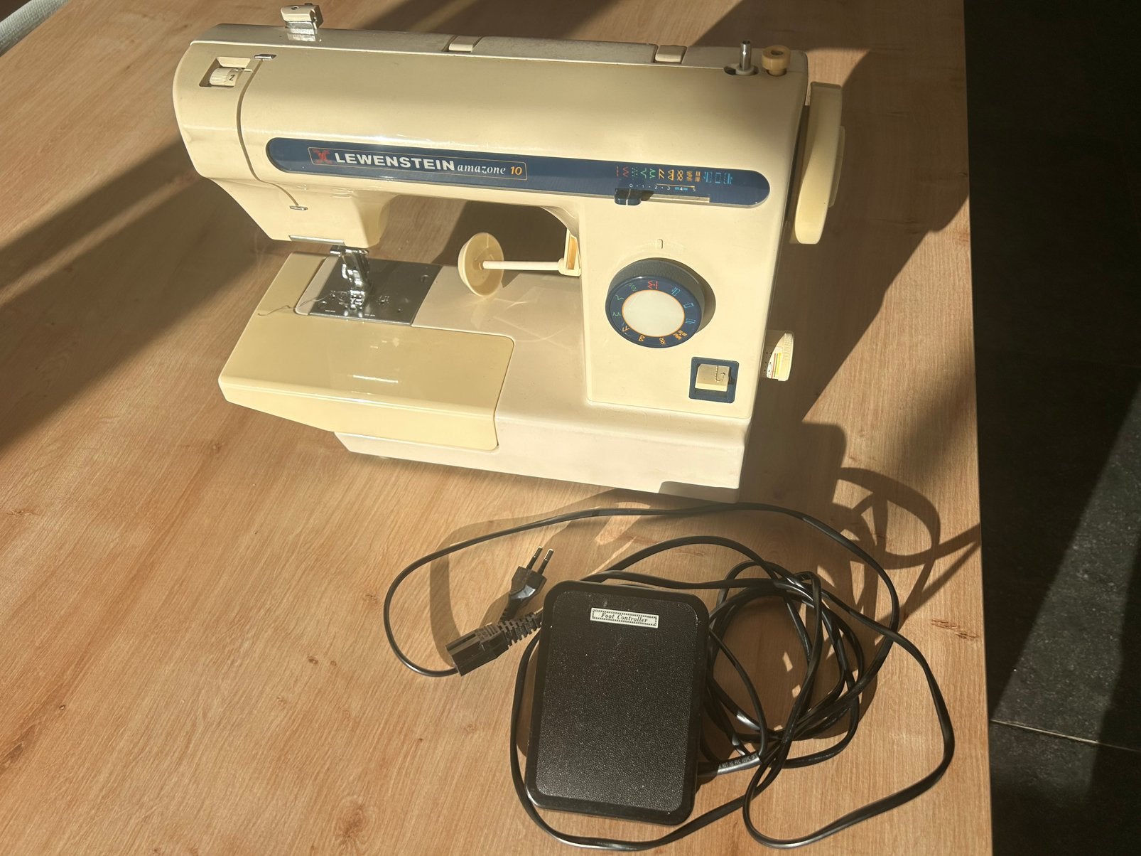 Naaimachine Lesenstein amazone10 te koop, Hobby en Vrije tijd, Ophalen, Gebruikt, Naaimachine, Lewenstein