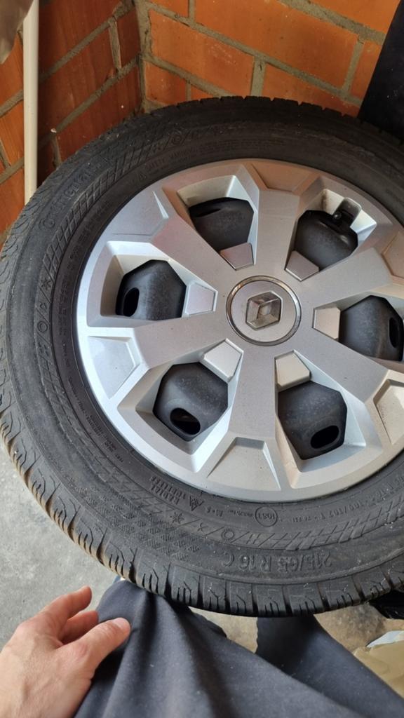 Banden met velgen 215-65-R16 C Renault trafic, Enlèvement ou Envoi, Pneu(s)