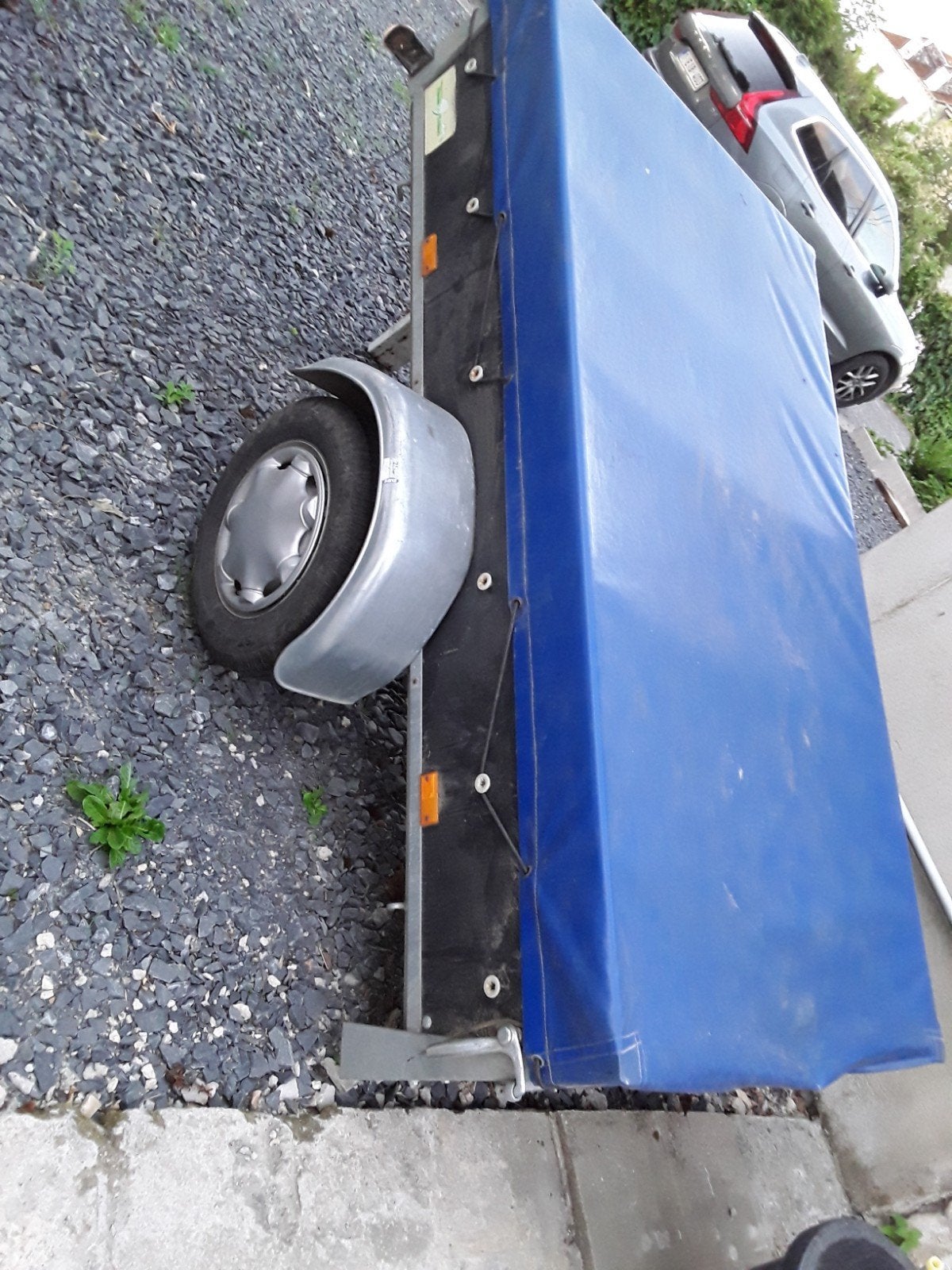 Saris aanhangwagen, Auto diversen