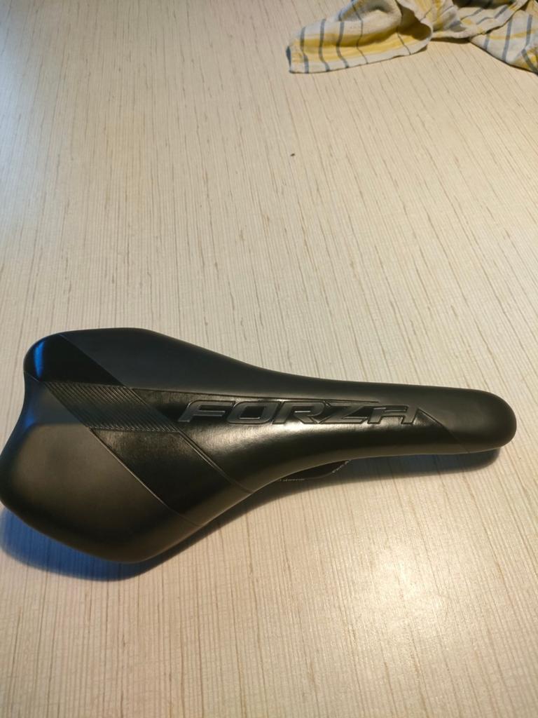 Nouvelle selle Selle Italia, Neuf, Enlèvement ou Envoi, Selle, Racefiets
