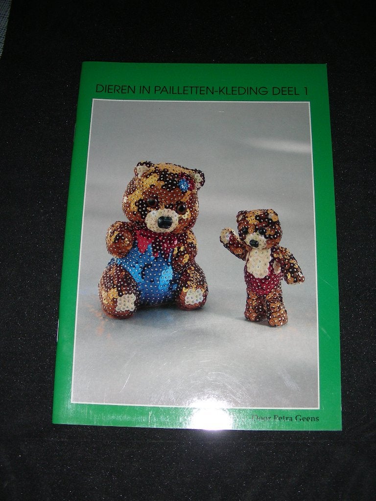 Knutselboekje (Dieren in pailetten-kleding), Boeken, Ophalen of Verzenden, Zo goed als nieuw, Overige onderwerpen