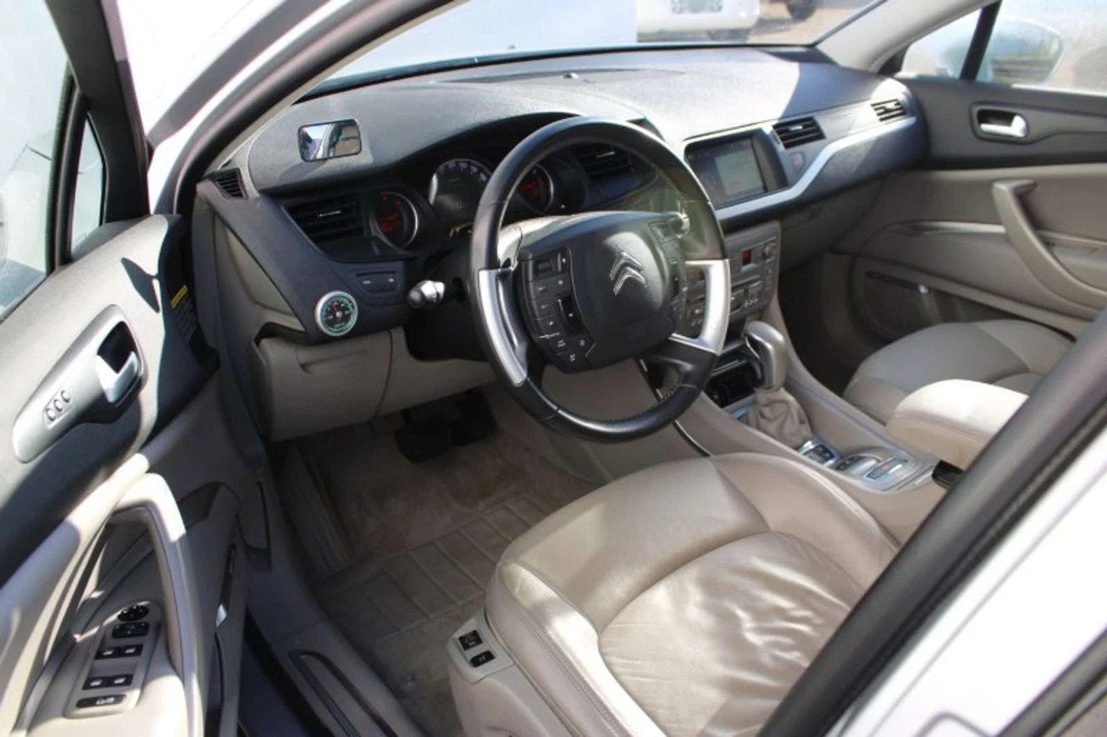 Citroën C5 C5 Tourer 2.0 HDi Automaat inclusief 3 JAAR gara, Auto's, Automaat, Euro 5, Gebruikt, Beige