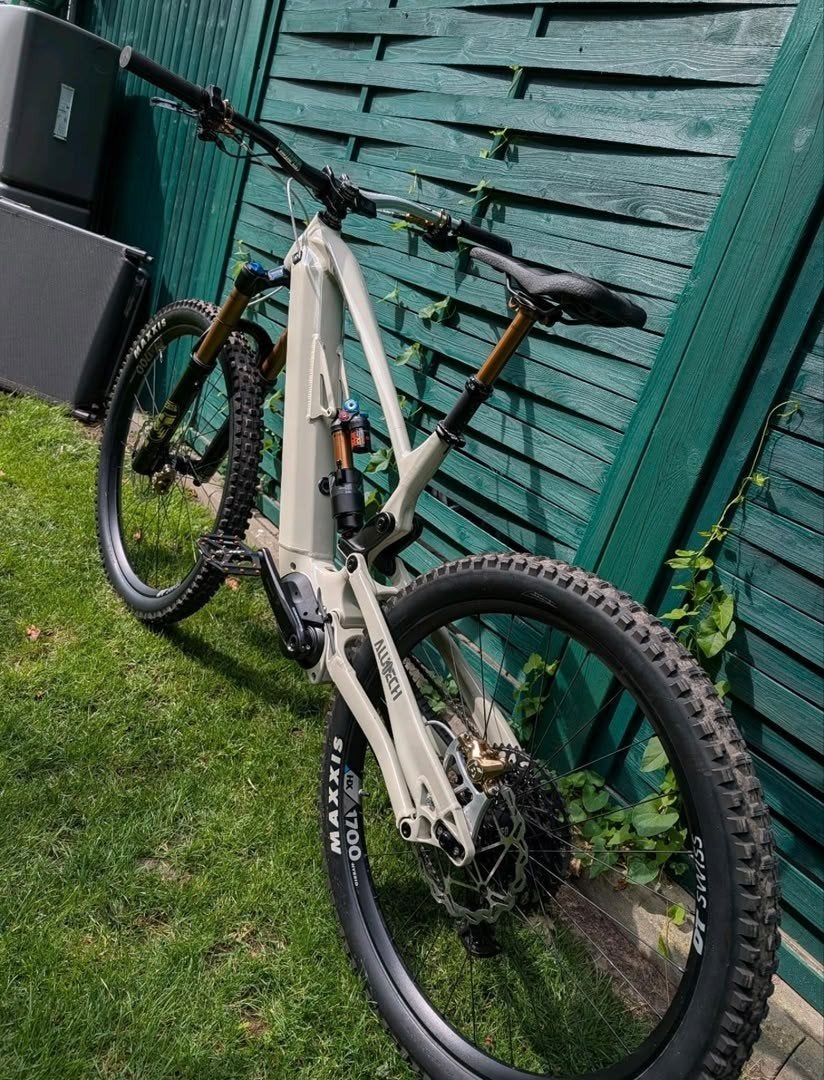 E- Mountainbike Alutech eFanes AXS Custom, Fietsen en Brommers, Ophalen of Verzenden
