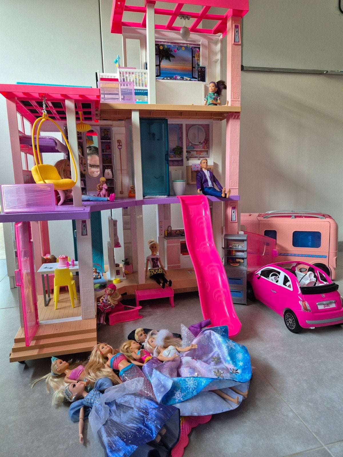 Lot Barbie maison de rêve, Fiat 500, camping car etc, Ophalen, Accessoires