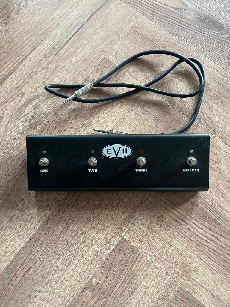 Interrupteur à pied EVH 5150 à tête de 50 watts à 4 boutons, Musique & Instruments, Enlèvement ou Envoi, Utilisé, Autres types