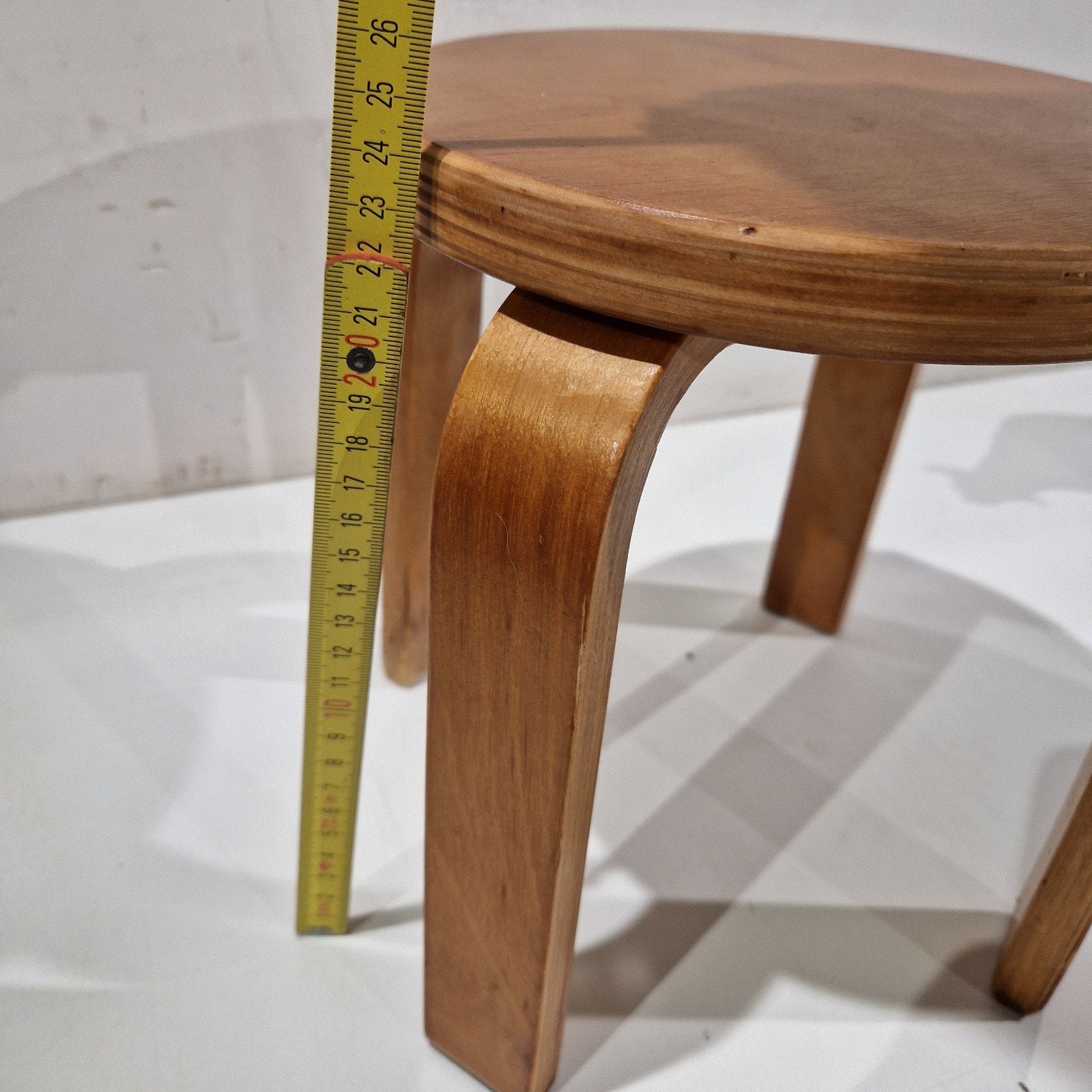 NE60 Kinderkruk Berk Alvar Aalto ,  Of ikea frosta kruk, Ophalen of Verzenden
