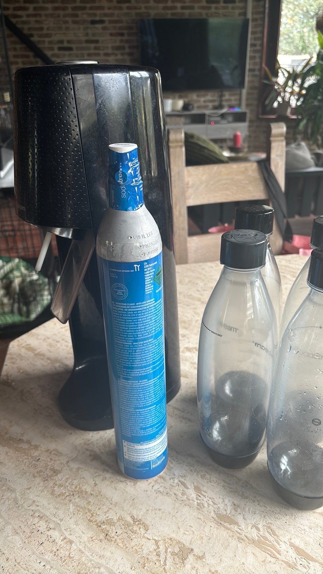 Sodastream, Enlèvement, Utilisé