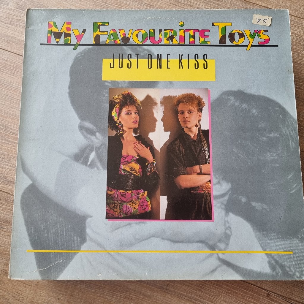 12" My Favourite Toys – Just One Kiss, Ophalen of Verzenden, Gebruikt, 12 inch, Dance en House