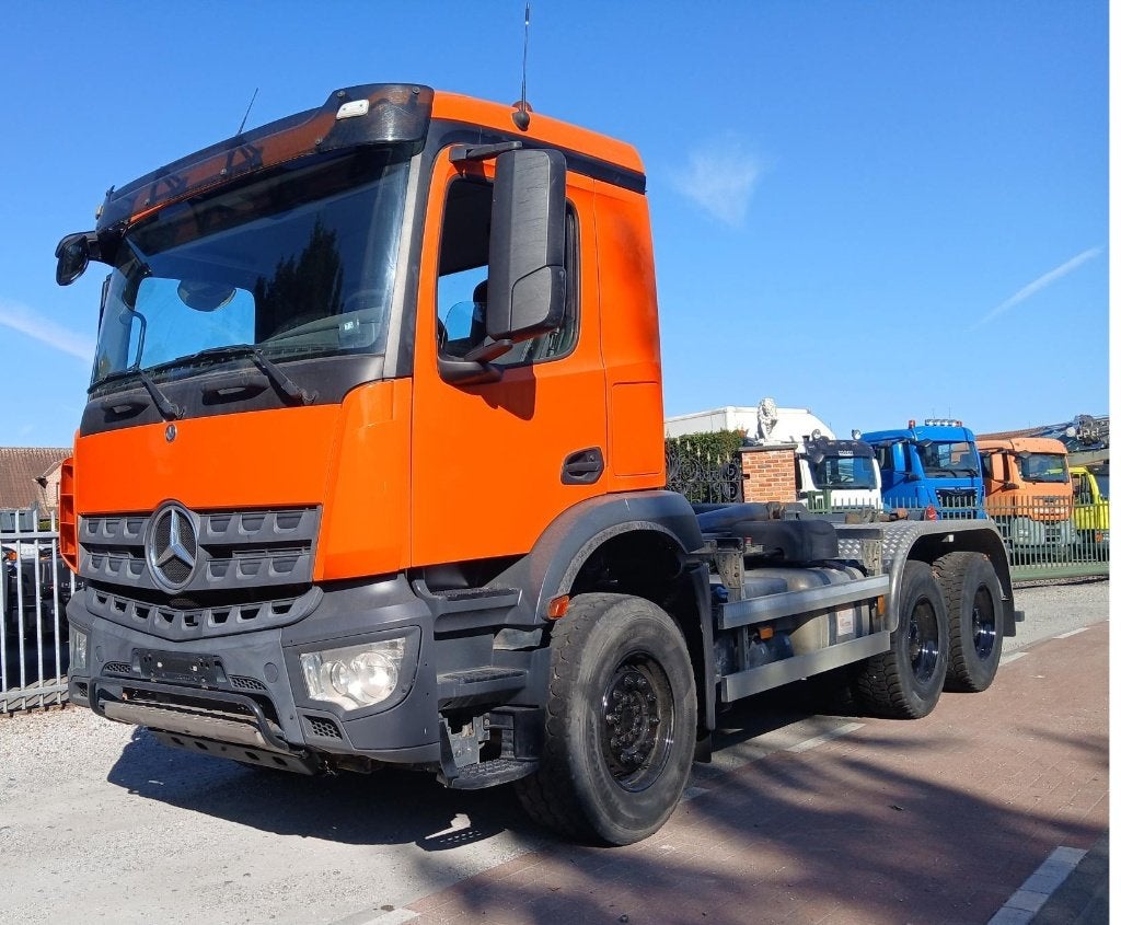 Mercedes 6x4 met containersysteem id nr 73, Auto's, Vrachtwagens, Automaat, Euro 6, MAN, Bedrijf