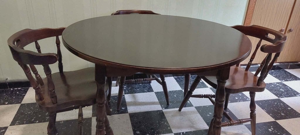 Keukentafel met 4 stoelen, Ophalen, Gebruikt