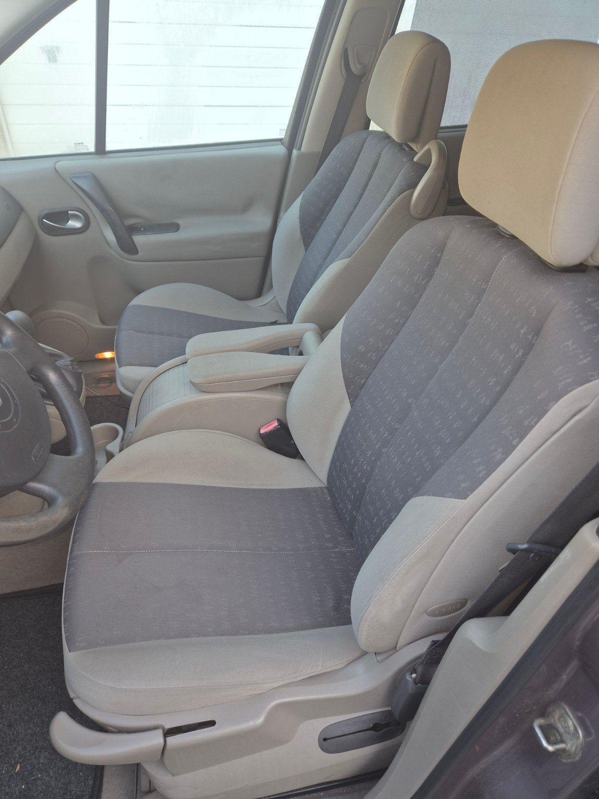 renault megane scenic 1.6 benzine automaat., Autos, 82 kW, Entretenue par le concessionnaire, Beige, 5 portes