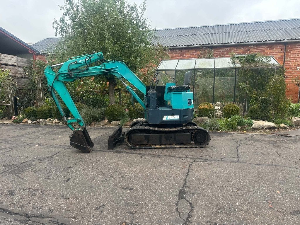 MINIGRAVER / GRAAFMACHINE KOMATSU 2TON BINNEN DRAAIER, Zakelijke goederen, Ophalen, Graafmachine