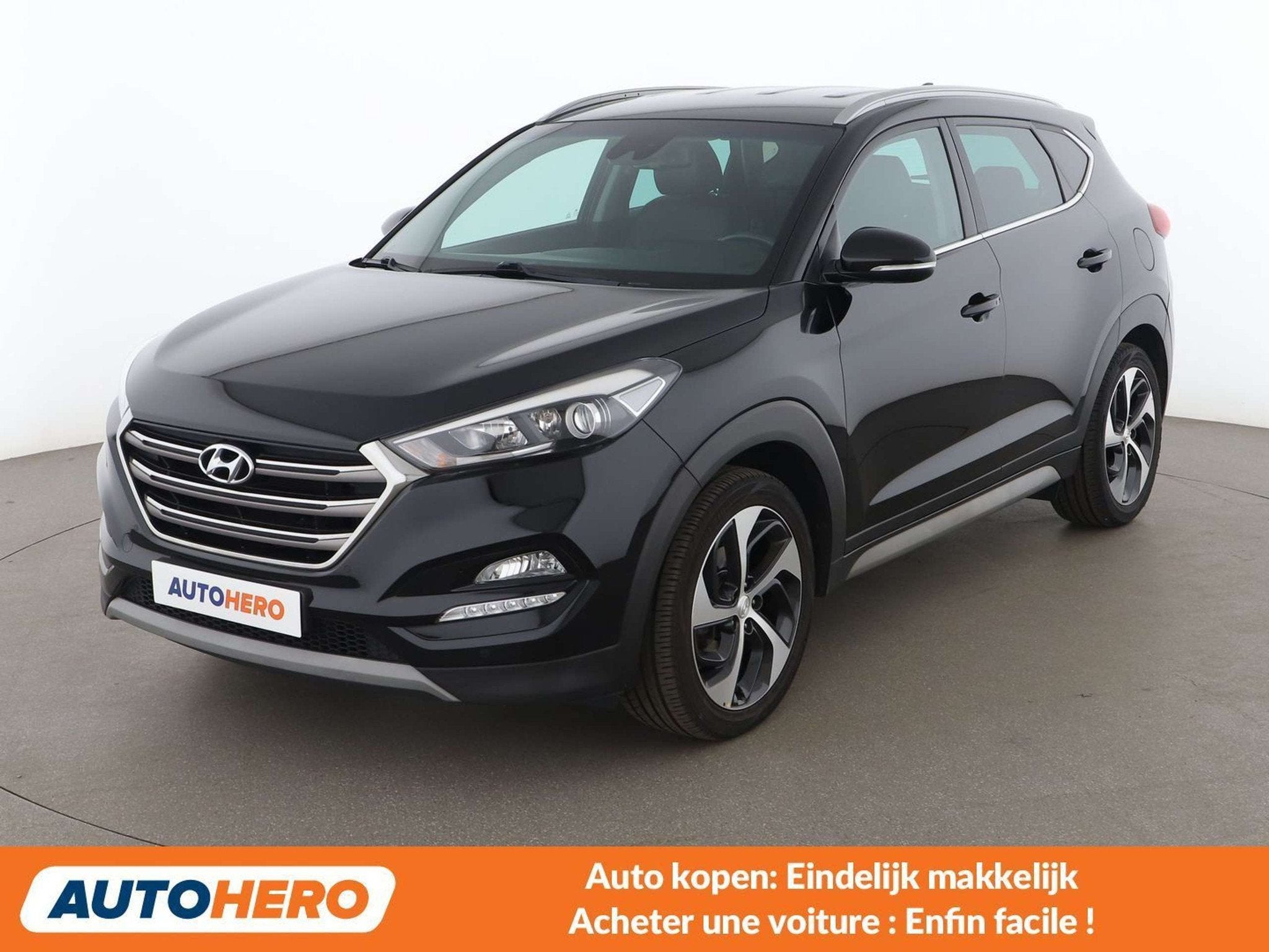 Hyundai Tucson 1.7 CRDi Style blue 2WD (bj 2017, automaat), Auto's, Hyundai, Gebruikt, 1685 cc, Zwart, Leder