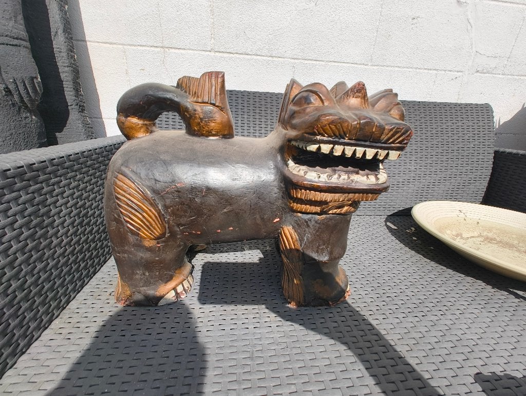 Lion de temple chinthe birman unique en bois sculpté a main, Antiquités & Art, Art | Sculptures & Bois, Statue, Bois, Asie, Fait main