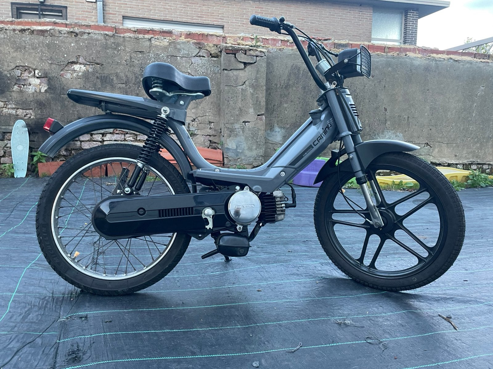 Honda Camino volledig gereviseerd, Ophalen, Overige modellen, Klasse A (25 km/u), Zo goed als nieuw