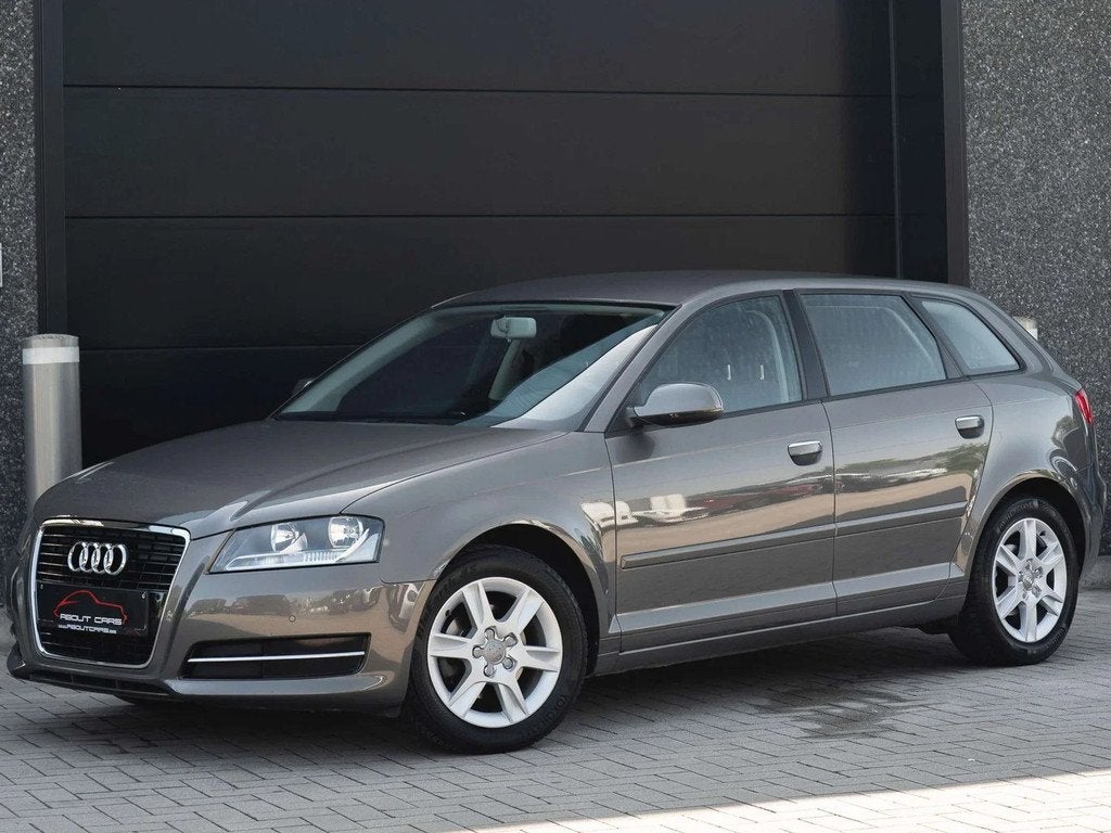 Audi A3 A3 1.2 TFSI * garantie * (bj 2011), Auto's, Euro 5, 105 pk, Gebruikt, Zwart