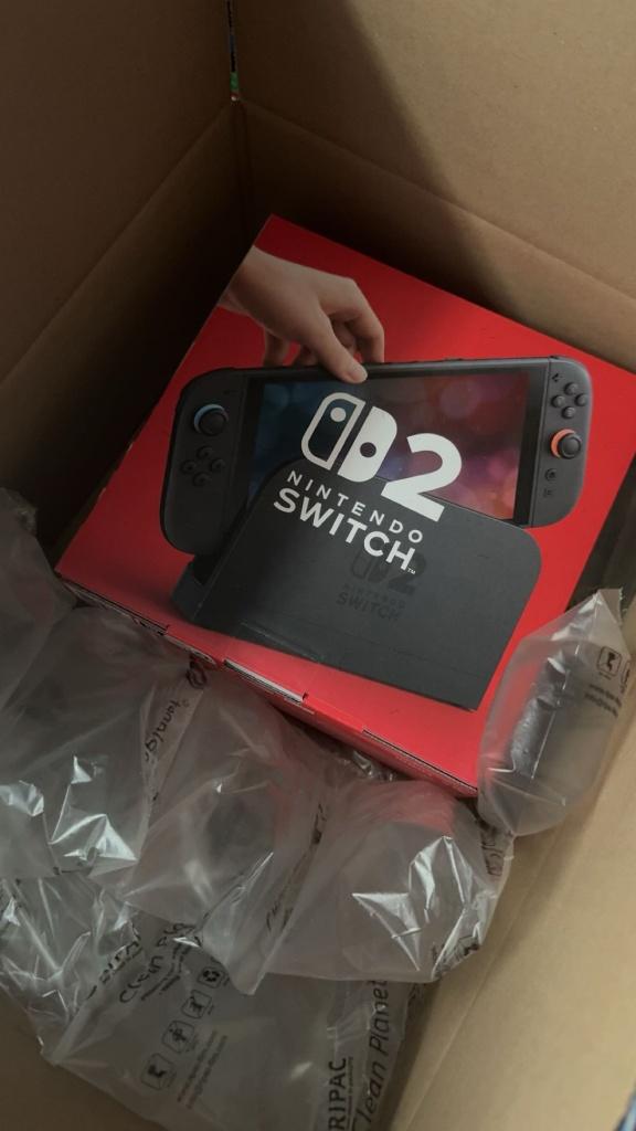 Nintendo Switch 2 verzegeld, Games en Spelcomputers, Spelcomputers | Nintendo Switch, Ophalen, Nieuw, Met 2 controllers, Switch OLED