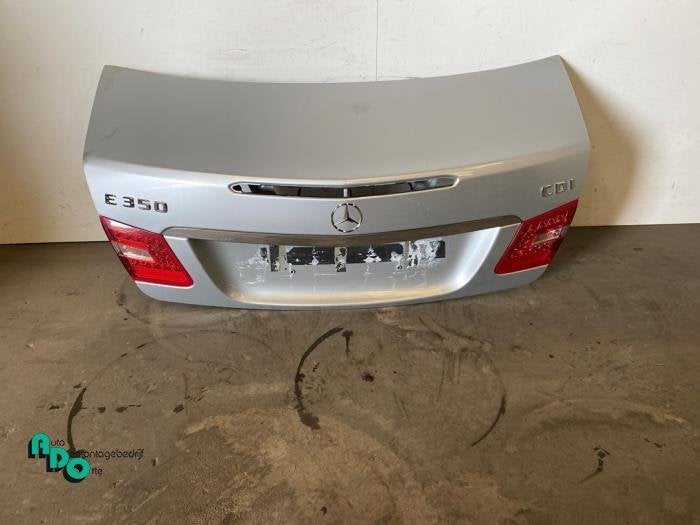 Kofferdeksel van een Mercedes E-Klasse (E-Klasse 09-) (775), Gebruikt, -, Ophalen of Verzenden, -