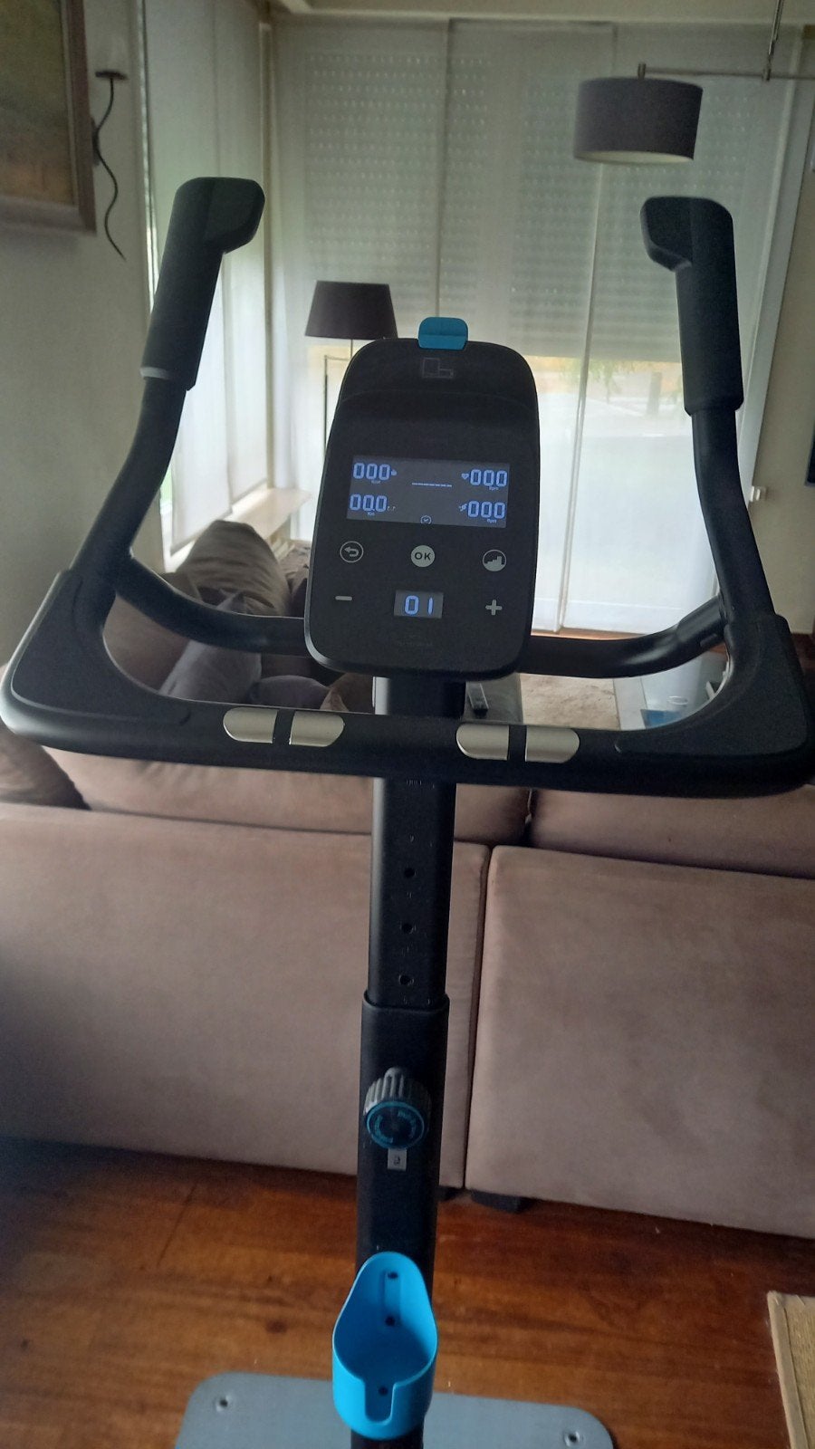 verkoop bijna nieuwe hometrainer, Ophalen, Aluminium, Zo goed als nieuw, Benen