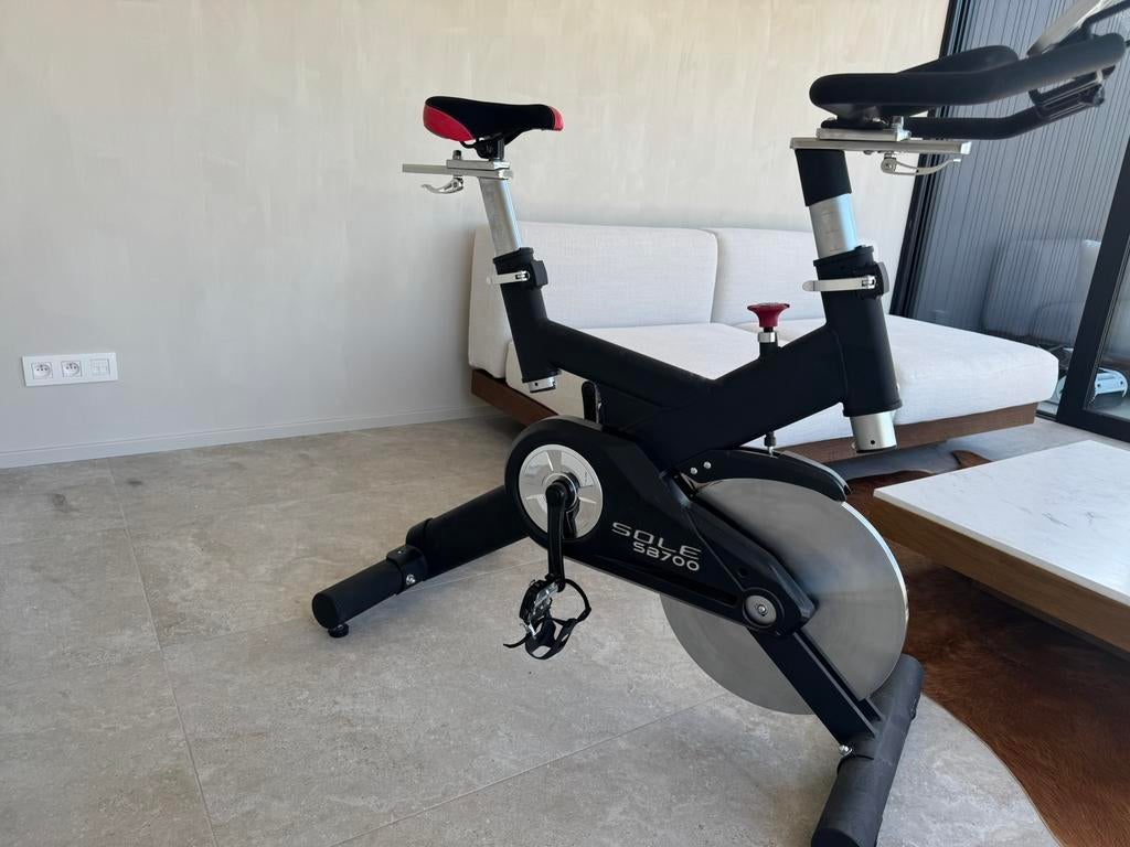 Spinningbike SOLE SB700, Sport en Fitness, Ophalen, Zo goed als nieuw