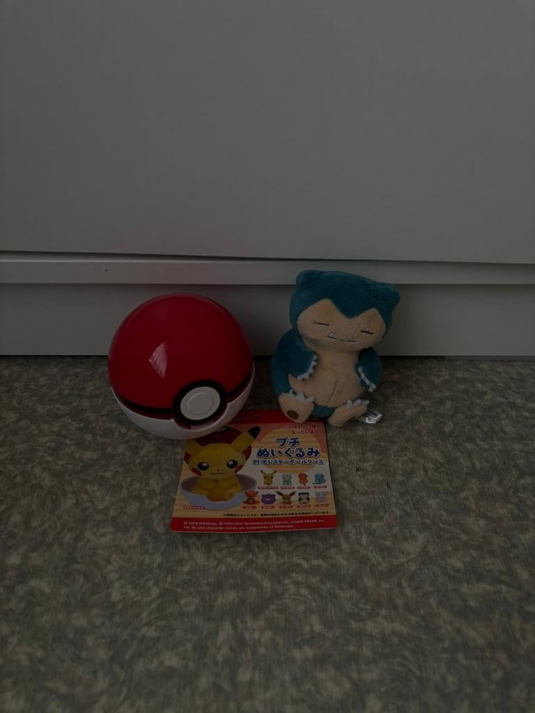 Pokémon Snorlax knuffel + Poké Ball case, Enlèvement ou Envoi