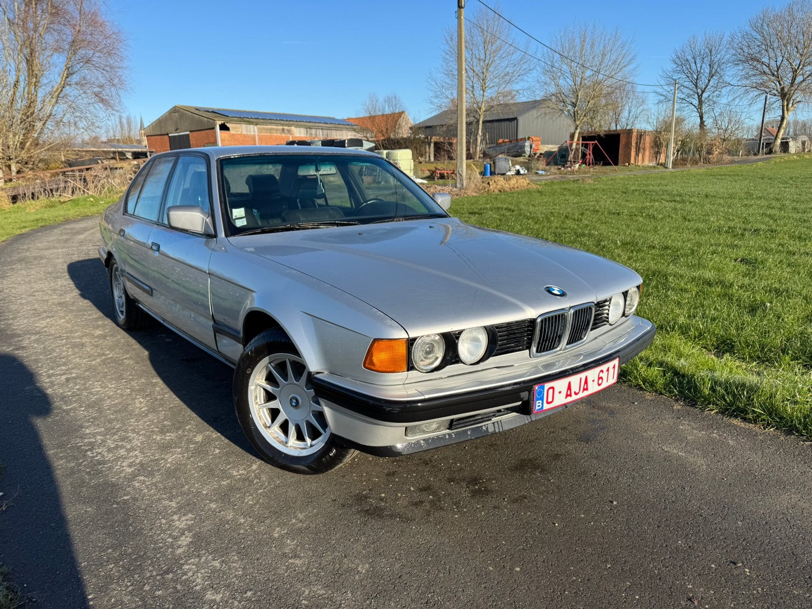 Bmw 735i 1990, foto 2