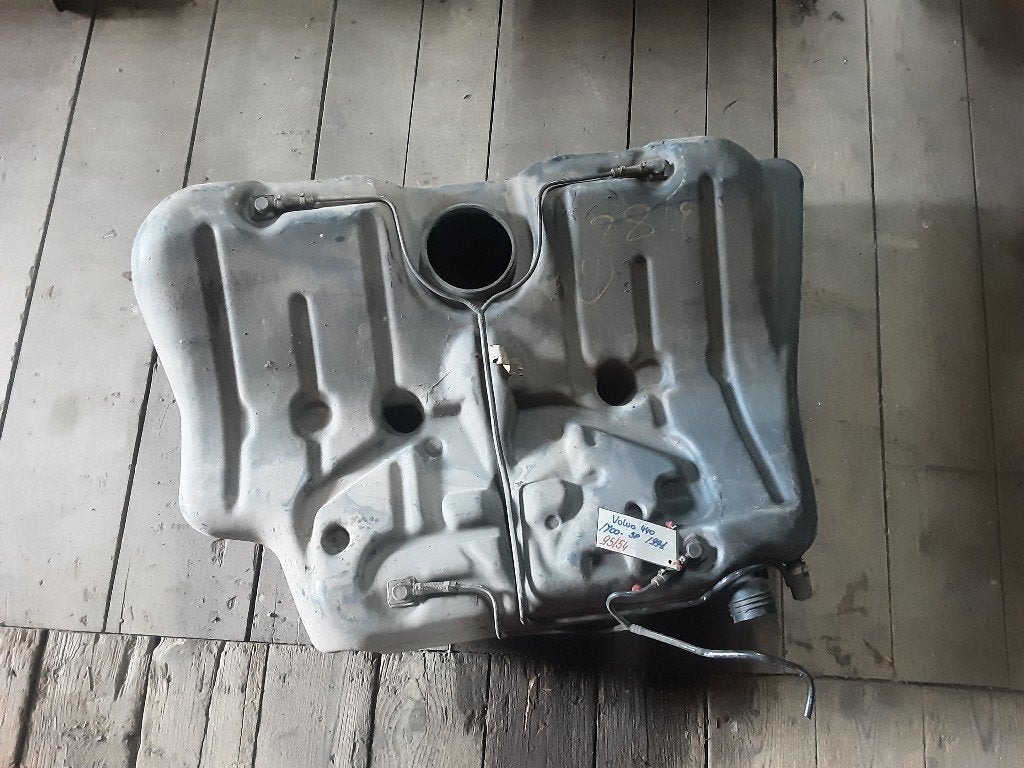 RESERVOIR CARBURANT Volvo 440 (01-1988/12-1996), Info@volvocars.com, Volvo Car Germany GmbH, Siegburger Straße 229
50679  Köln, DE