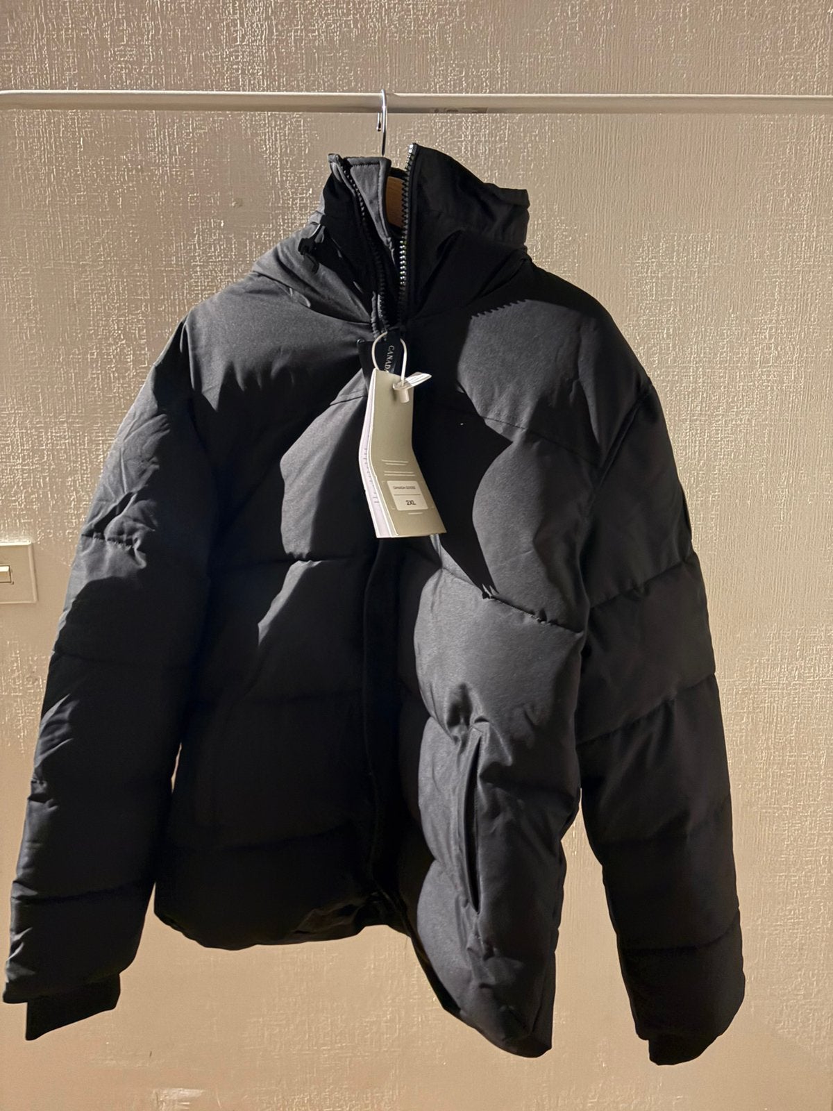 Veste de marque canada goose., Enlèvement ou Envoi, Neuf, Autres tailles, Noir