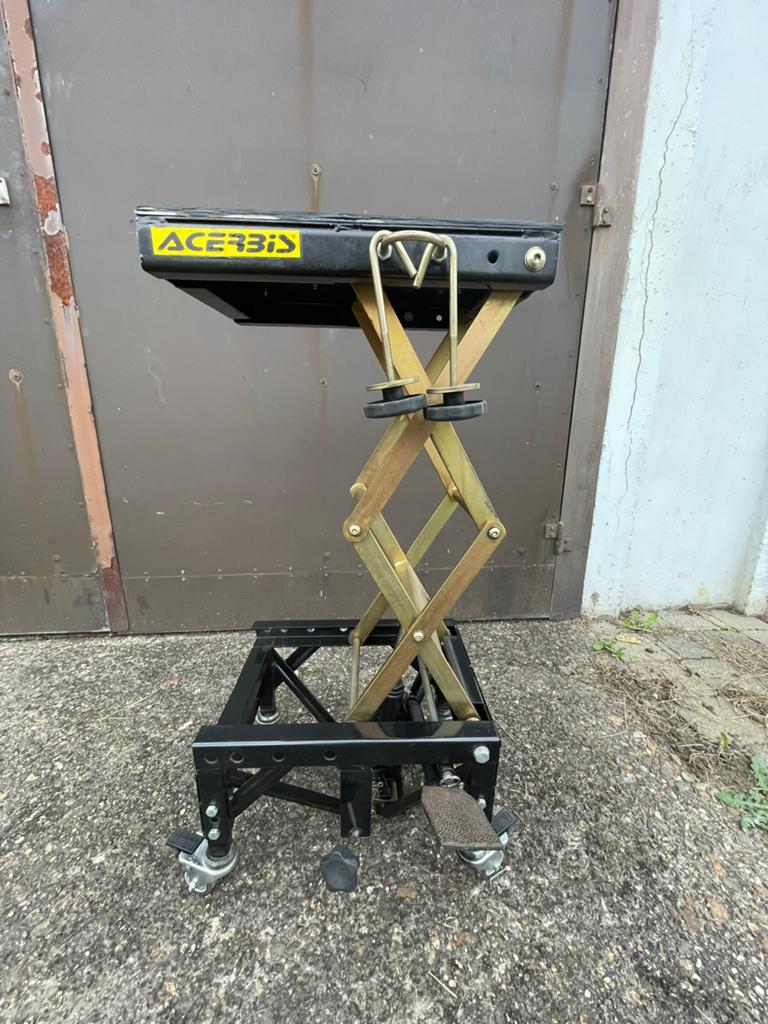 Paddockstand cross/supemoto, Motoren, Ophalen