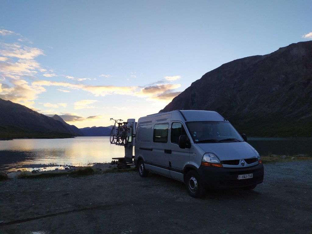 Renault Master L2H2 zelfbouwcamper - 155.000 km, Ophalen, Gebruikt