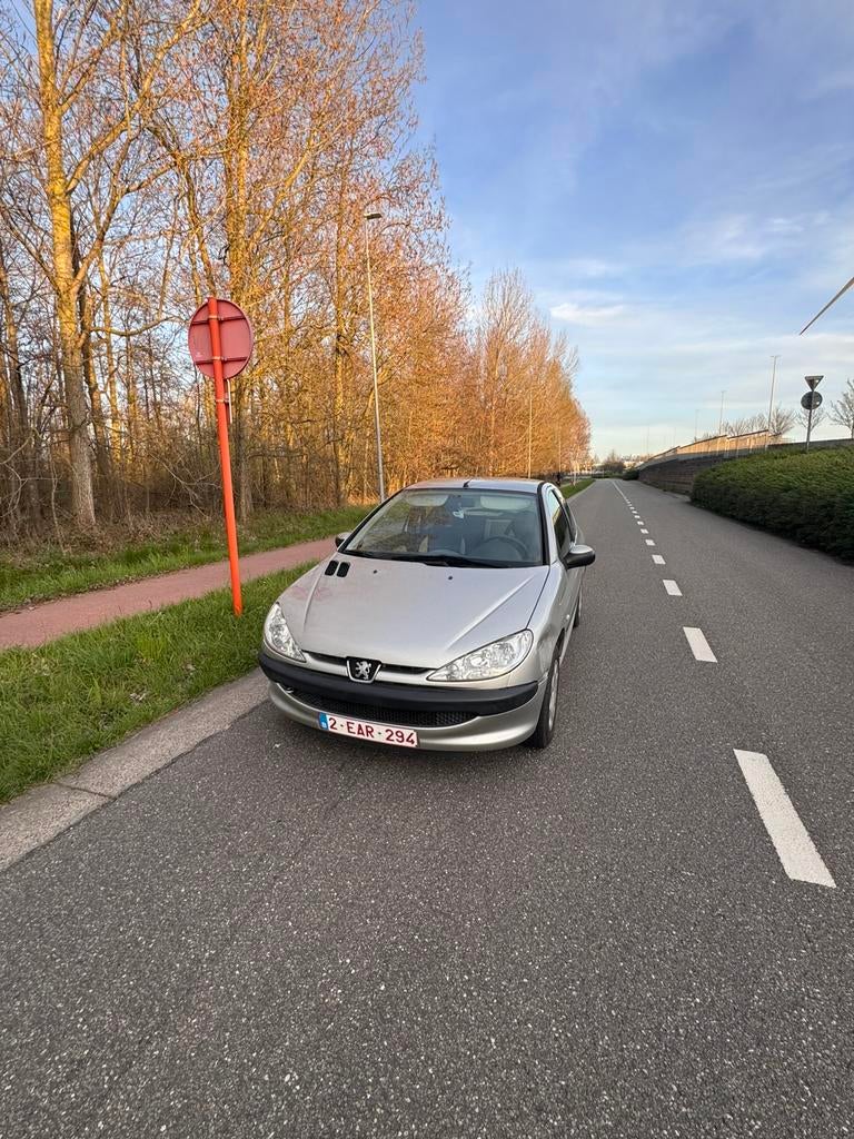 Peugeot 206, Auto's, Voorwielaandrijving, https://public.car-pass.be/verify/2783-2939-0044, Stof, 4 cilinders