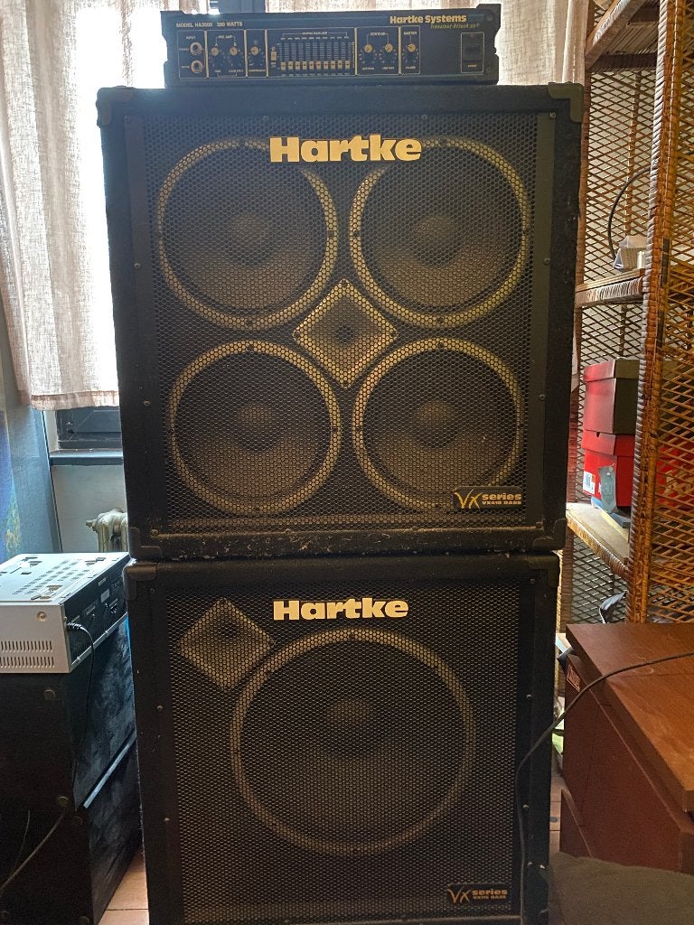 Bassversterker Hartke met Amp, Musique & Instruments, Enlèvement, Comme neuf, Guitare basse, 100 watts ou plus