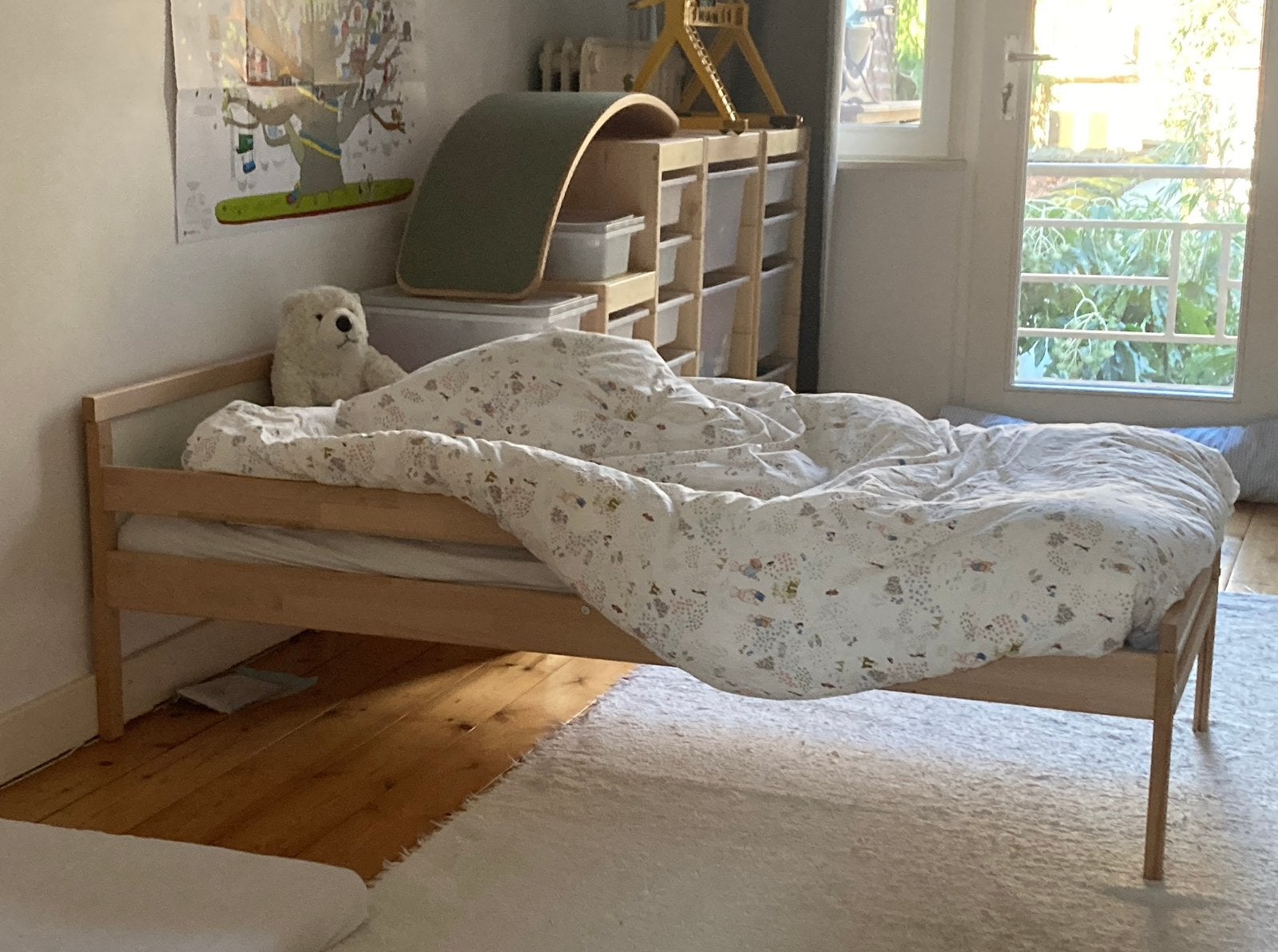 Peuterbed met rand (incl. Matras en deken indien gewenst), Huis en Inrichting, Slaapkamer | Bedden, Ophalen, Zo goed als nieuw