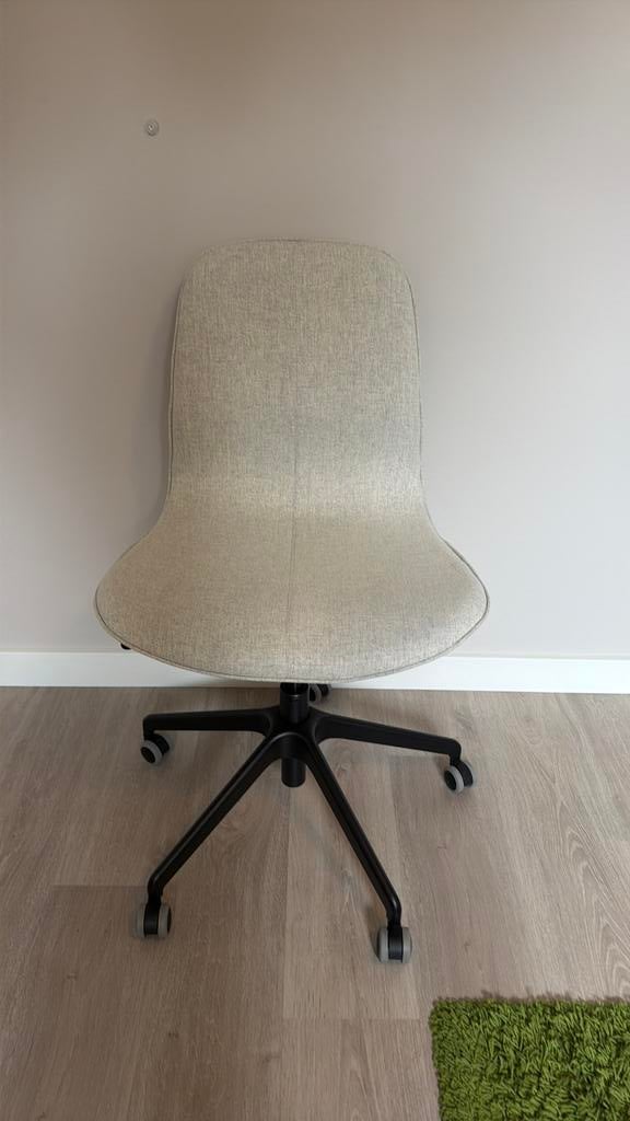 Ikea Langfjall bureau stoel beige met zwart onderstel, Ophalen, Beige, Nieuw, Bureaustoel