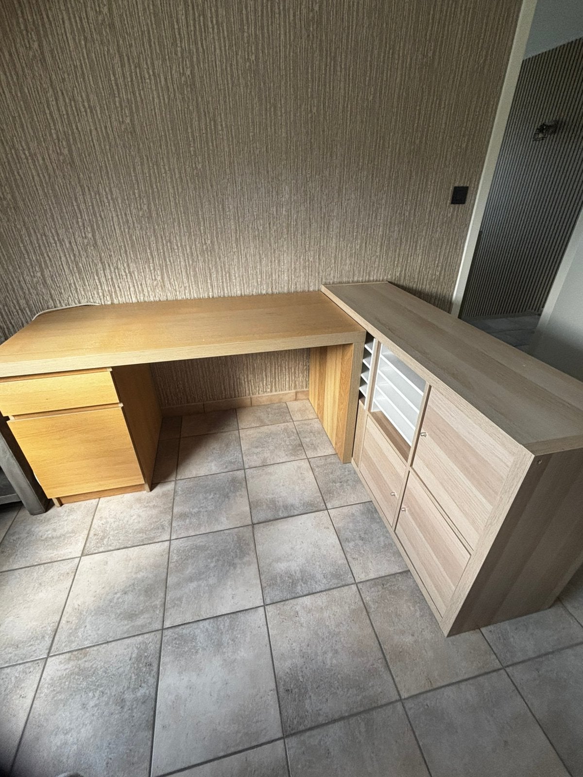 Bureau, Enlèvement ou Envoi, Comme neuf