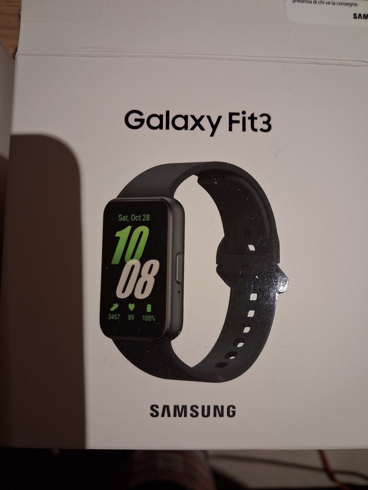 Galaxy fit3 porte ́ deux Jours état neuf, Enlèvement, État